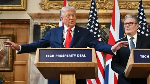 Donald Trump Proposes Keir Starmer Could Deploy Military to Control UK Frontiers